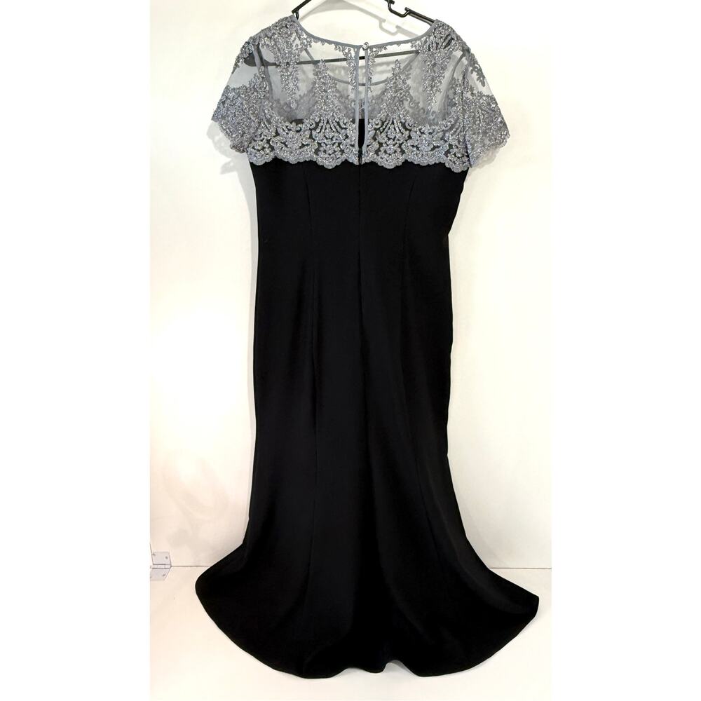 Elegant Black & Silver Lace Gown,Mother of the Bride | Full Formal Dress Size 14 - Picture 4 of 9